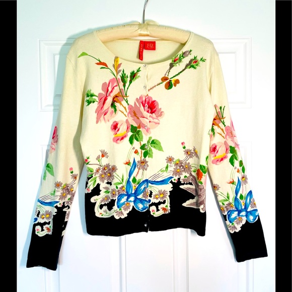 charlotte Sweaters - Floral and vintage looking women’s elegant sweater